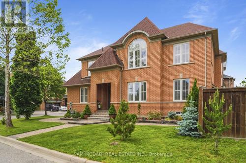 5 WHITBREAD CRESCENT  Ajax, ON L1Z 0E3