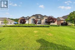 9 WOLFORD COURT Georgina, ON L4P 0B1