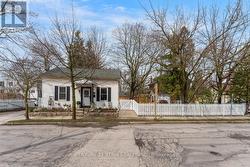 132 WATERLOO STREET N  Cambridge, ON N3H 1M8
