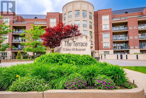 218 - 35 BAKER HILL BOULEVARD  Whitchurch-Stouffville, ON L4A 1P8