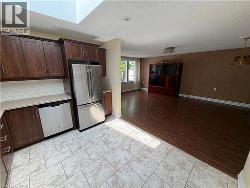 9 Gates Lane, Hamilton, ON 