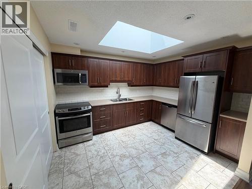 9 Gates Lane, Hamilton, ON 