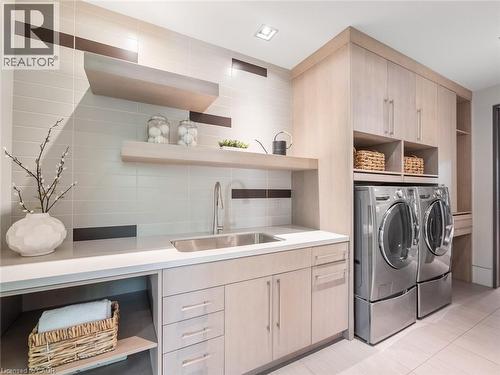 777 Shadeland Avenue, Burlington, ON 