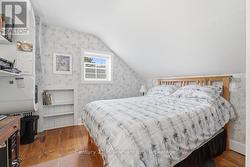 Bedroom 2 - 