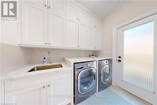 33 Golfview Crescent, Hamilton, ON 