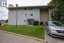505 2406 Heseltine ROAD  Regina, SK S4V 1N9