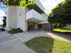 203 - 80 BRECKENRIDGE DRIVE  Kitchener, ON N2B 2N9
