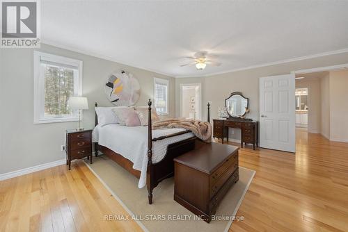 29 Robert Boulevard, Springwater, ON 