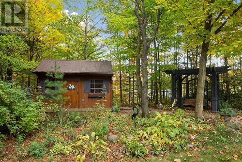 29 Robert Boulevard, Springwater, ON 