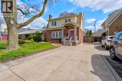 2146 WINDERMERE Windsor, ON N8W 2S6