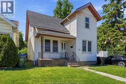1596 COLLEGE Windsor, ON N9B 1M1