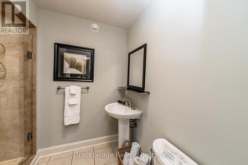 Carling 5 W3 - 3876 Muskoka Rd 118 Highway W, Muskoka Lakes (Medora), ON 