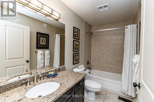 Carling 5 W3 - 3876 Muskoka Rd 118 Highway W, Muskoka Lakes (Medora), ON 