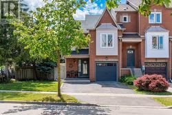2 PRESTWICK AVENUE Vaughan, ON L6A 2C9