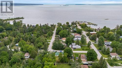 3 Earldom Boulevard, Tay, ON 