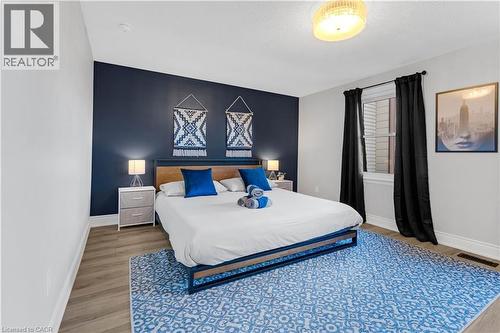 2258 Manchester Drive, Burlington, ON 