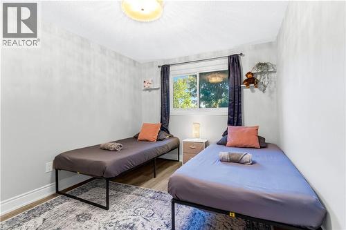 2258 Manchester Drive, Burlington, ON 