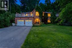 37 YELLOW BIRCH Drive  Kitchener, ON N2N 2M1