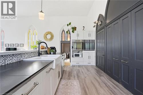 859 Haldibrook Road, Caledonia, ON 