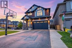 17 NARBONNE Crescent Stoney Creek, ON L8J 0J7