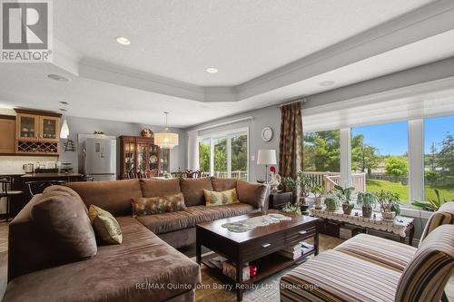 2 Pine Marsh Lane, Quinte West (Murray Ward), ON - Indoor Photo Showing Living Room