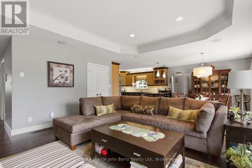 2 Pine Marsh Lane, Quinte West (Murray Ward), ON - Indoor Photo Showing Living Room