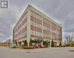 627 LYONS LANE Oakville, ON L6J 5Z7