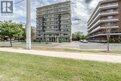 350 CONCESSION Street Unit# 403  Hamilton, ON L9A 4E5