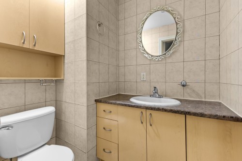 Powder room - 5450 Av. Plamondon, Montréal (Côte-Des-Neiges/Notre-Dame-De-Grâce), QC 