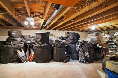 Rangement - 741 Boul. Graham, Dorval, QC 
