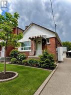 MAIN - 32 BELGRAVIA AVENUE Toronto, ON M6E 2M5
