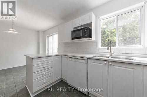 135 Margrave Avenue, Ottawa, ON 
