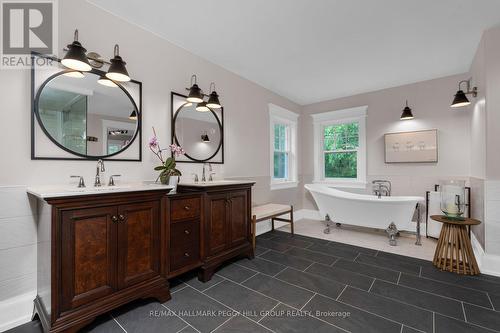 185 Skylark Road, Tiny, ON 