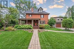 305 TRENT STREET W Whitby (Downtown Whitby), ON L1N 1M3