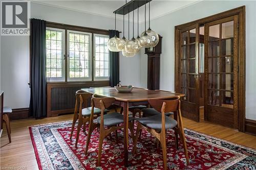 131 Chedoke Avenue, Hamilton, ON - Indoor Photo Showing Dining Room