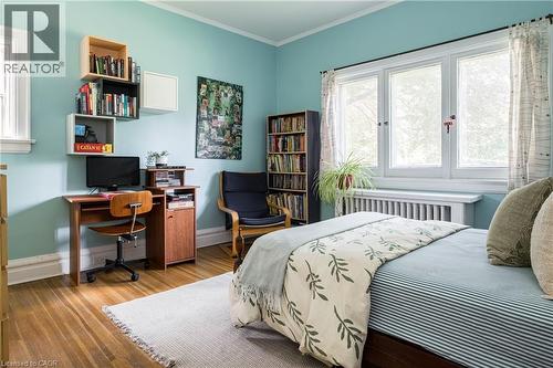 131 Chedoke Avenue, Hamilton, ON - Indoor Photo Showing Bedroom