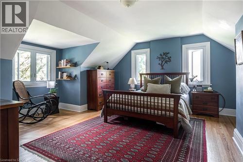 131 Chedoke Avenue, Hamilton, ON - Indoor Photo Showing Bedroom