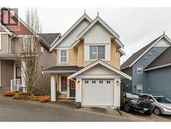 2 312 CASEY STREET  Coquitlam, BC V3K 0C6