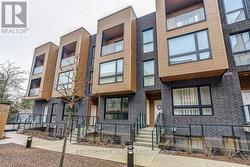 16 - 35 BIRCHCLIFF AVENUE Toronto, ON M1N 0C1