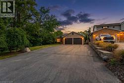 907 DOON VILLAGE Road  Kitchener, ON N2P 1A1