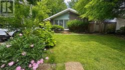 MAIN FLOOR - 26 ARLENE CRESCENT Toronto, ON M1P 3L9