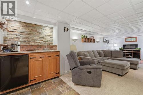 1531 Upper Wellington Street, Hamilton, ON 