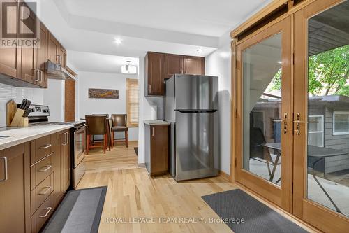 with convenient access to rear yard - 64 Delaware Avenue S, Ottawa, ON 