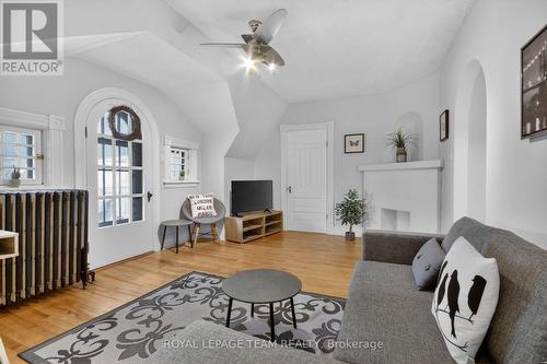 Upper Level with walk out to covered balcony - 64 Delaware Avenue S, Ottawa, ON 