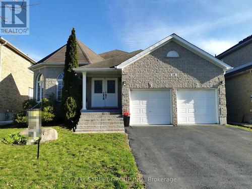 19 FALCON CRESCENT  Barrie, ON L4N 0Y9