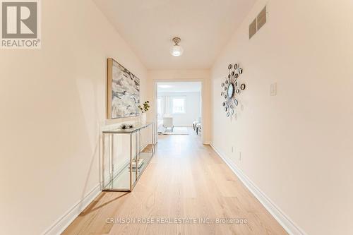 489 Ravineview Way, Oakville, ON 