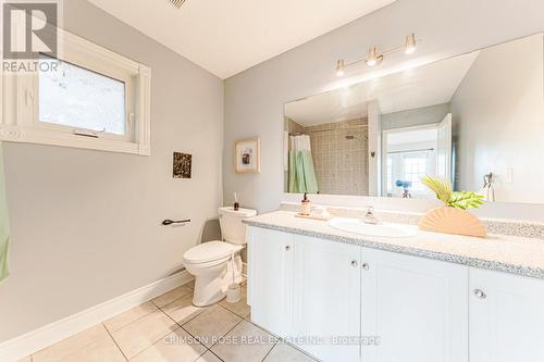 489 Ravineview Way, Oakville, ON 