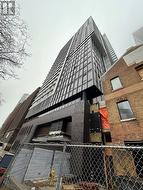 505 - 771 YONGE STREET Toronto, ON M4W 0B8