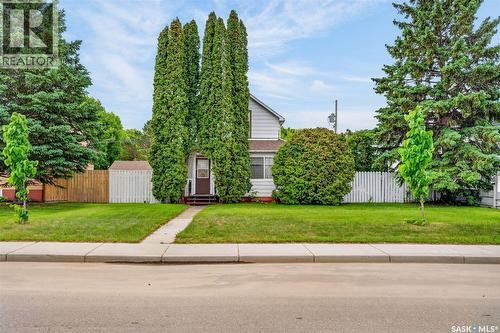 209 12Th Street E, Prince Albert, SK 