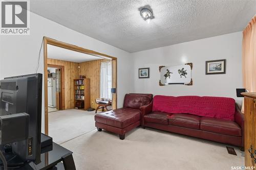 209 12Th Street E, Prince Albert, SK 